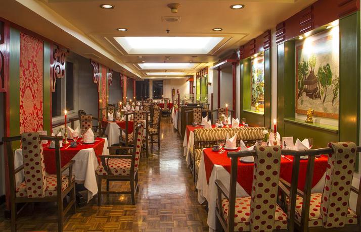 Imagen del bar/restaurante del Hotel The Everest Kathmandu. Foto 5