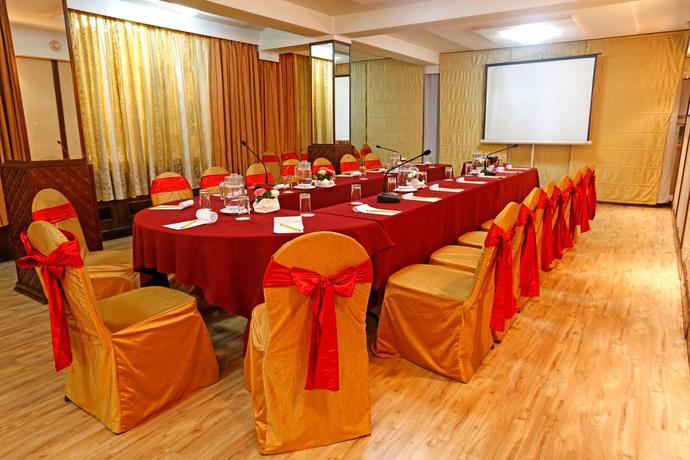 Imagen de los interiores del Hotel The Everest Kathmandu. Foto 16