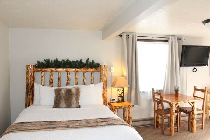 Imagen de la habitación del Hotel The Evergreen, West Yellowstone. Foto 20