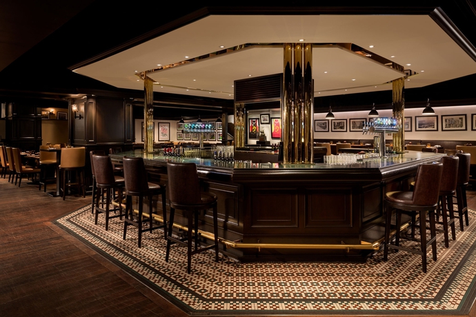 Imagen del bar/restaurante del Hotel The Excelsior, Causeway Bay. Foto 7