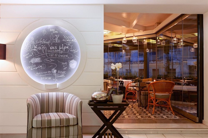 Imagen de los interiores del Hotel The Excelsior Small Luxury Hotels Of The World. Foto 14