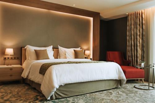 Imagen de la habitación del Hotel The Excelton Hotel. Foto 8