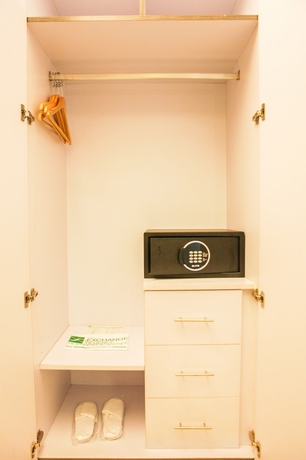 Imagen de la habitación del Hotel The Exchange Regency Residence. Foto 3