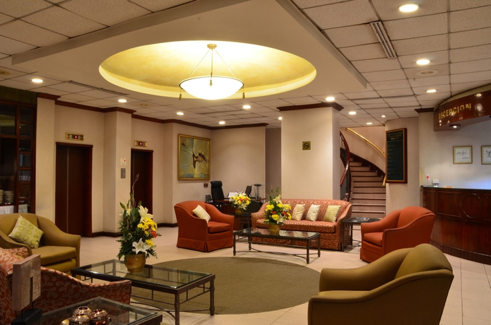 Imagen de los interiores del Hotel The Executive. Foto 13