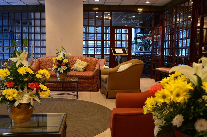 Imagen de los interiores del Hotel The Executive. Foto 14