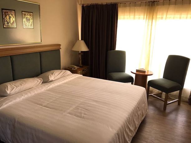 Imagen de la habitación del Hotel The Executive Lahad Datu. Foto 15