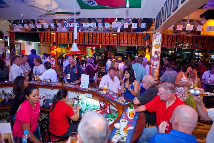 Imagen de los interiores del Hotel The Expat. Foto 10