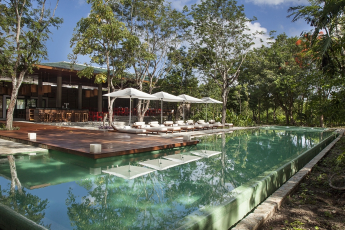Imagen de la piscina del Hotel The Explorean Kohunlich - All Inclusive. Foto 13