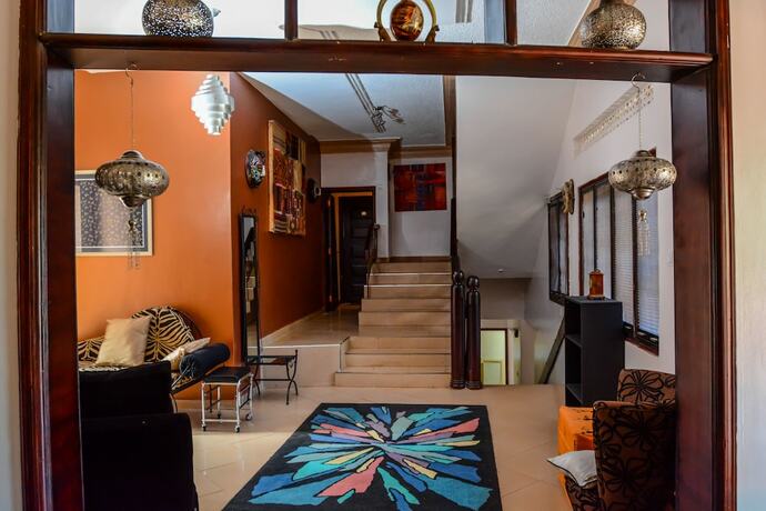 Imagen de los interiores del Hotel The Explorers Hub. Foto 38
