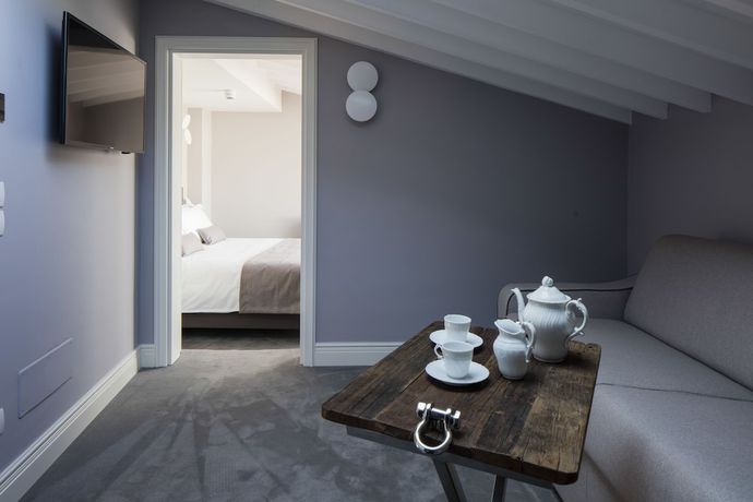 Imagen de la habitación del Hotel The FRAME. Foto 18