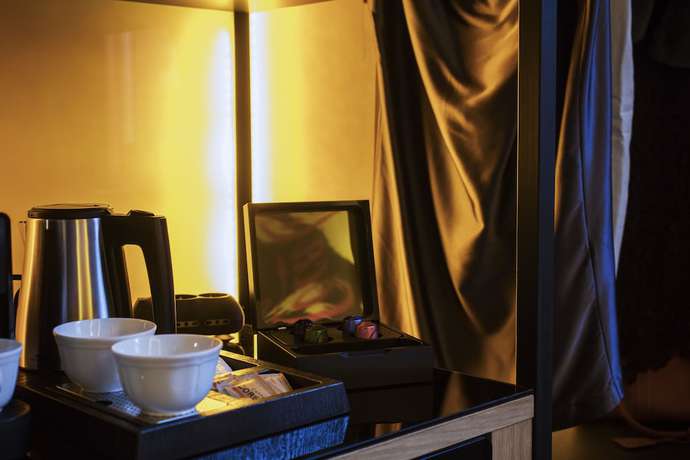 Imagen de la habitación del Hotel The FRAME. Foto 19