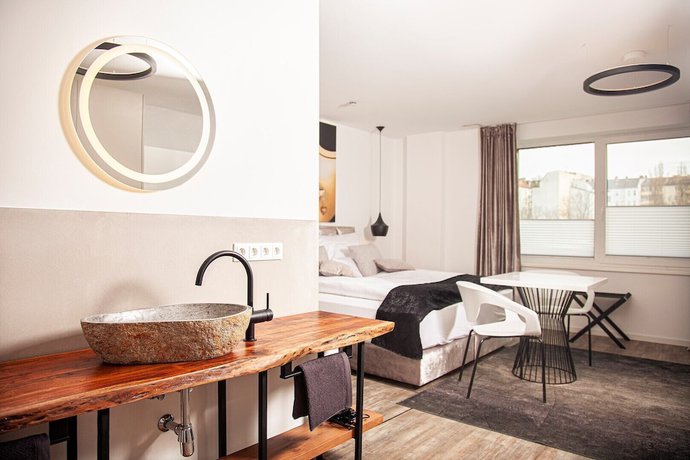 Imagen de la habitación del Hotel The Faces Berlin. Foto 14