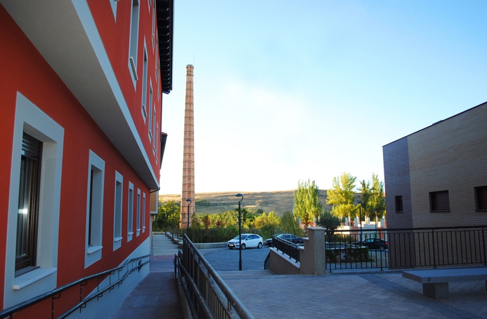 Imagen de los exteriores del Hotel The Factory Residence Hall. Foto 14