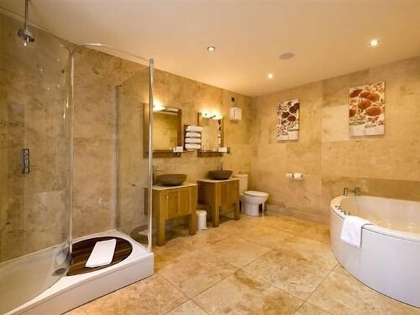 Imagen de la habitación del Hotel The Fairfax Arms. Foto 15
