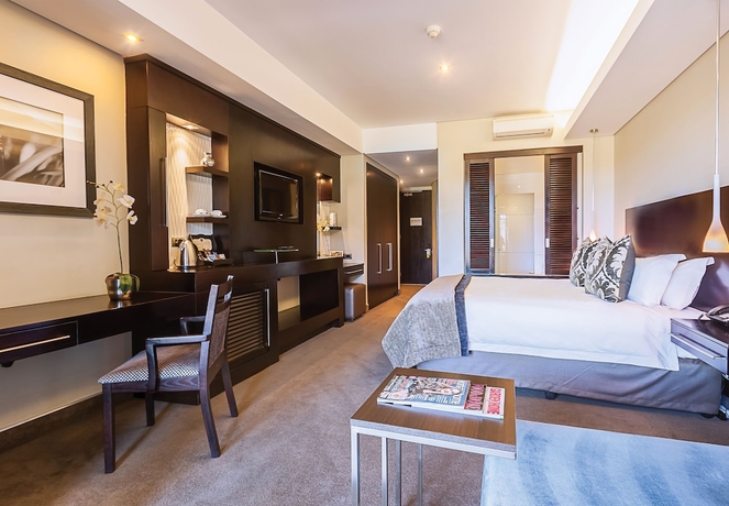 Imagen de la habitación del Hotel The Fairway Hotel and Golf Resort. Foto 17