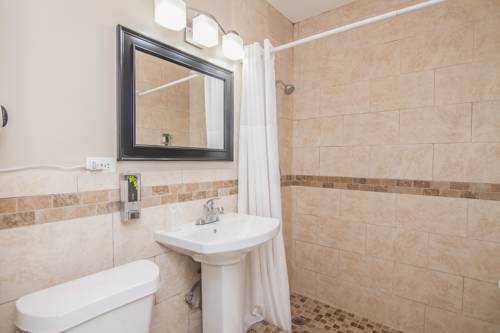 Imagen de la habitación del Hotel The Fairways Inn Of Naples. Foto 3