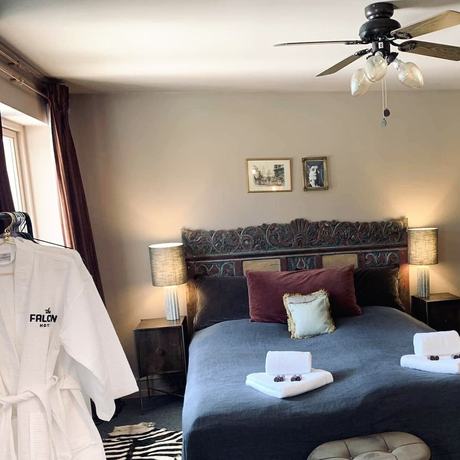 Imagen de la habitación del Hotel The Falcon. Foto 12