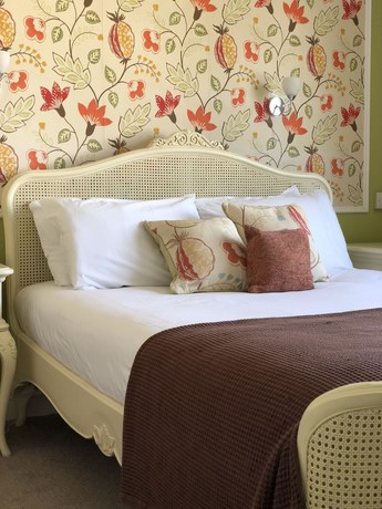 Imagen de la habitación del Hotel The Falcon, Farnborough. Foto 10