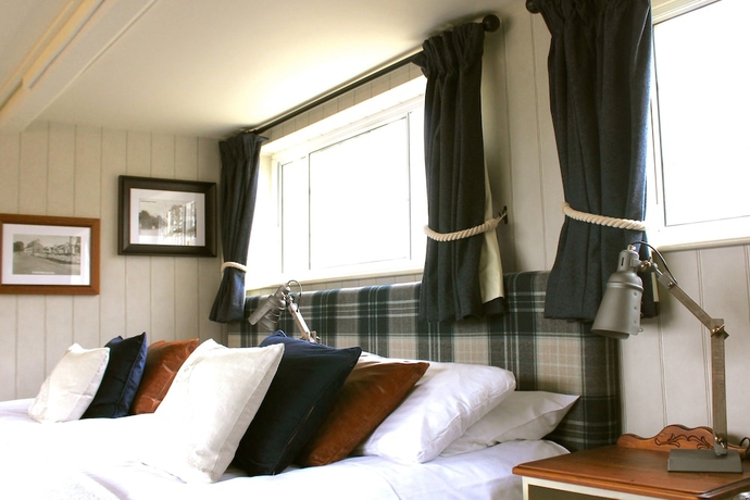 Imagen de la habitación del Hotel The Falcon Inn. Foto 11