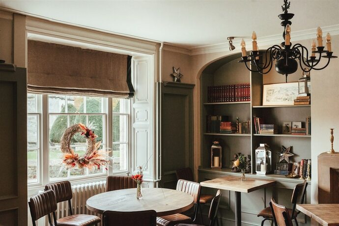 Imagen general del Hotel The Falcon Painswick. Foto 10