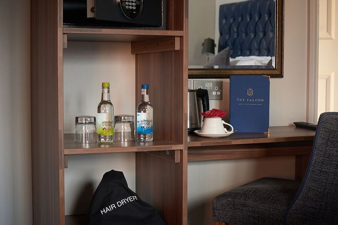 Imagen de la habitación del Hotel The Falcon and Restaurant. Foto 12