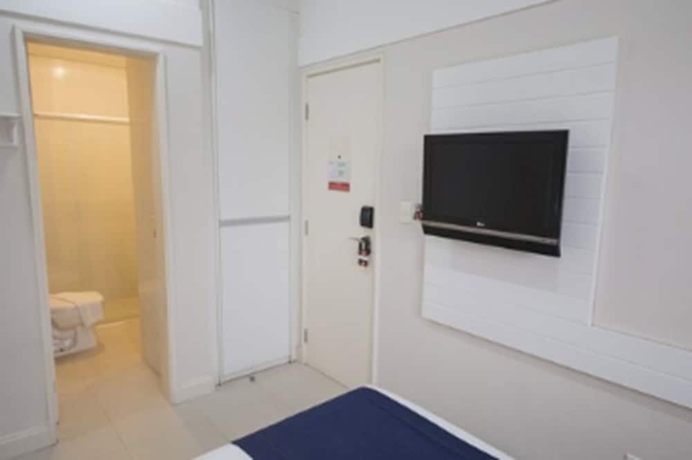 Imagen de la habitación del Hotel The Falls, Guaruja. Foto 14