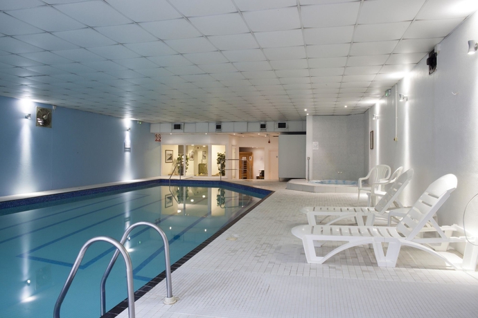 Imagen de la piscina del Hotel The Falmouth. Foto 16