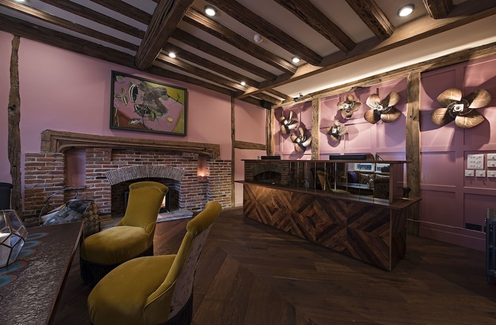 Imagen de los interiores del Hotel The Falstaff. Foto 19