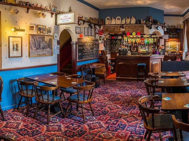 Imagen del bar/restaurante del Hotel The Famous Star. Foto 4