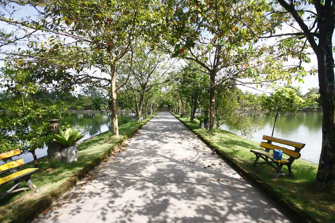 Imagen del bar/restaurante del Hotel The Farm Resort and Restaurant. Foto 2