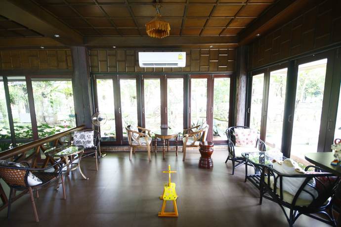 Imagen de los interiores del Hotel The Farm Resort and Restaurant. Foto 19