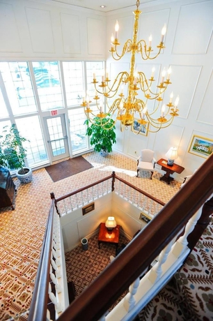 Imagen de los interiores del Hotel The Farmington Inn and Suites. Foto 11