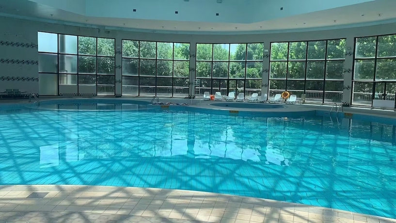 Imagen de la piscina del Hotel The Farrington - Building A. Foto 19