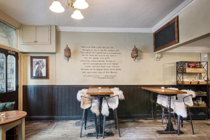 Imagen del bar/restaurante del Hotel The Fat Badger, Sure Collection By Best Western. Foto 10