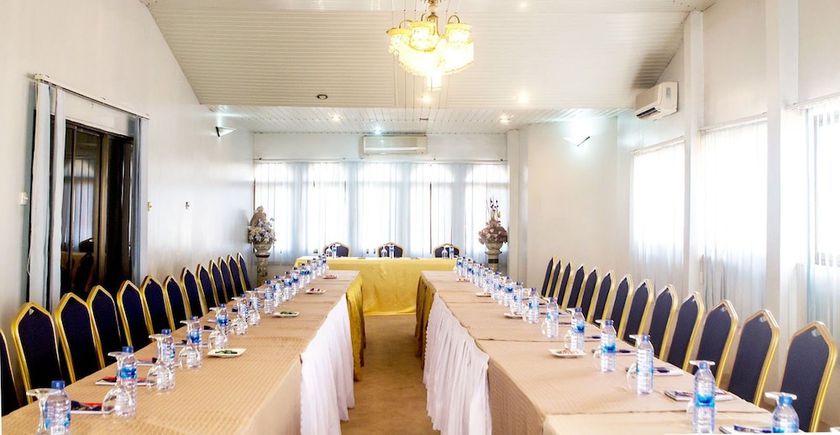 Imagen de los interiores del Hotel The Father\'s. Foto 19