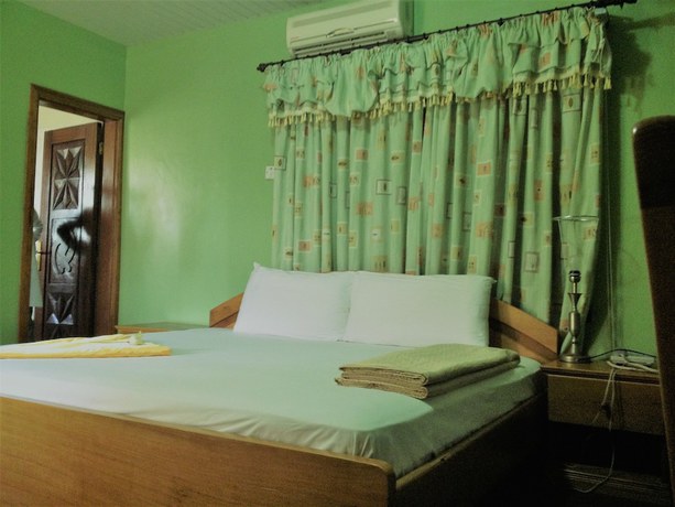 Imagen de la habitación del Hotel The Father\'s. Foto 15