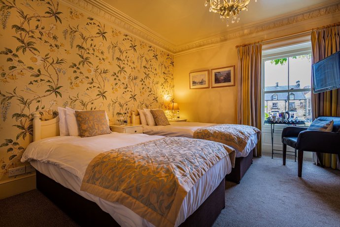 Imagen de la habitación del Hotel The Feathers, Helmsley. Foto 2