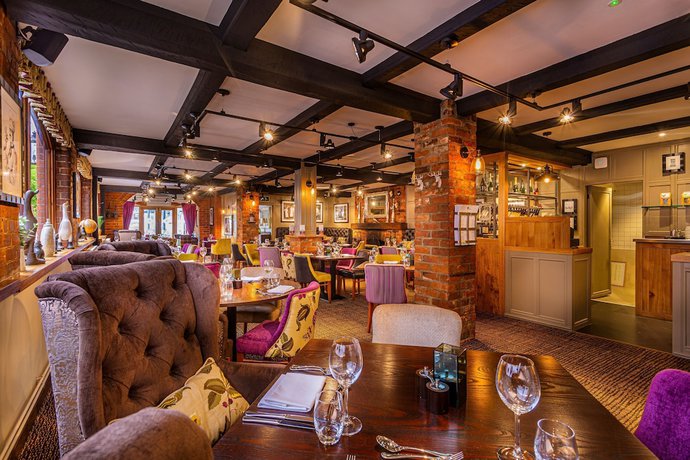 Imagen del bar/restaurante del Hotel The Feathers, Ledbury, Herefordshire. Foto 4