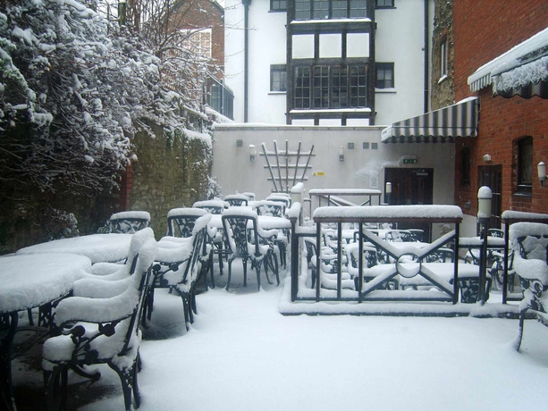 Imagen de los exteriores del Hotel The Feathers, Ludlow. Foto 12