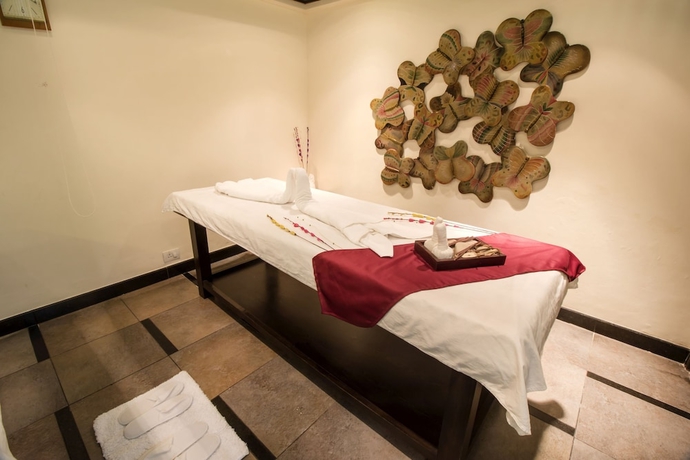 Imagen de la piscina del Hotel The Fern - An Ecotel Jaipur. Foto 19