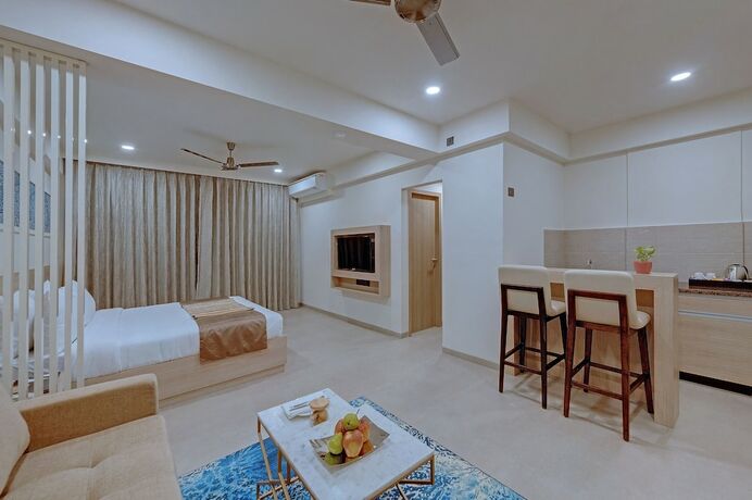 Imagen de la habitación del Hotel The Fern Habitat Candolim Goa. Foto 16