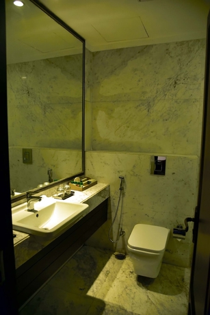 Imagen de la habitación del Hotel The Fern Hillside Resort Bhimtal. Foto 9