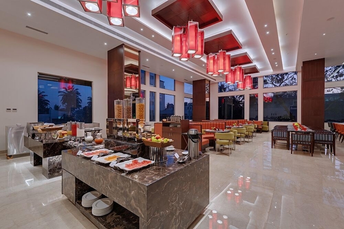 Imagen del bar/restaurante del Hotel The Fern, Kolhapur. Foto 2