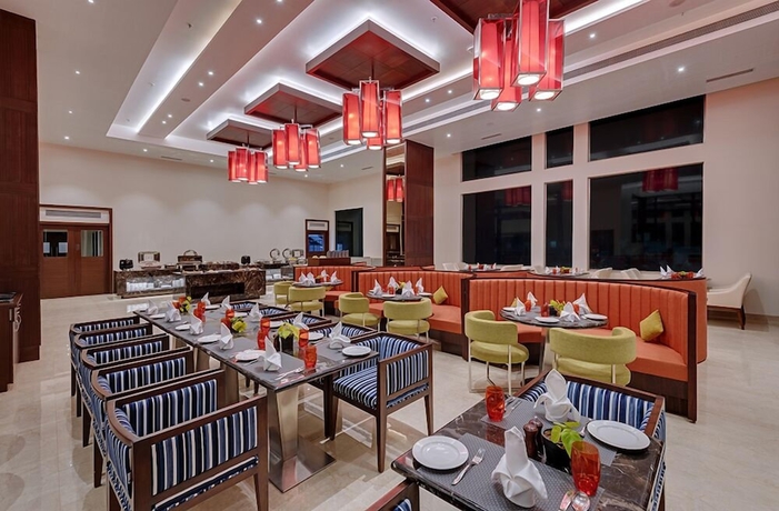 Imagen del bar/restaurante del Hotel The Fern, Kolhapur. Foto 6