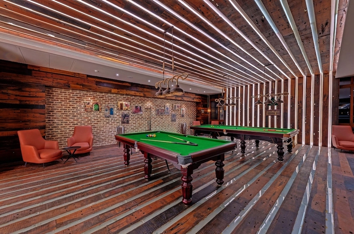 Imagen de los interiores del Hotel The Fern Leo Resort and Club Junagadh. Foto 13