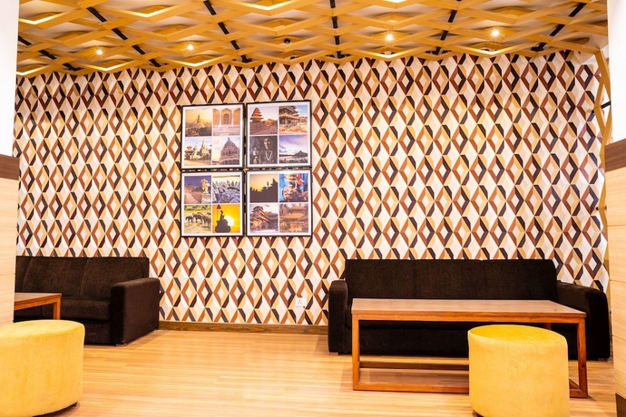 Imagen del bar/restaurante del Hotel The Fern Residency Bharatpur. Foto 2