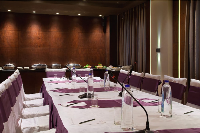 Imagen de los interiores del Hotel The Fern Residency Chandigarh. Foto 18