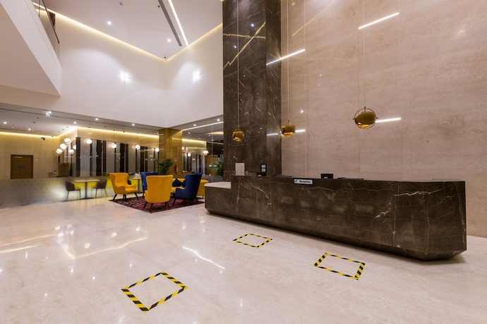 Imagen de los interiores del Hotel The Fern Residency, Jamnagar. Foto 17