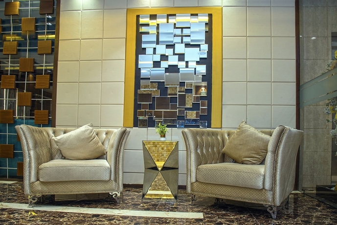 Imagen de los interiores del Hotel The Fern Residency Kolkata. Foto 19