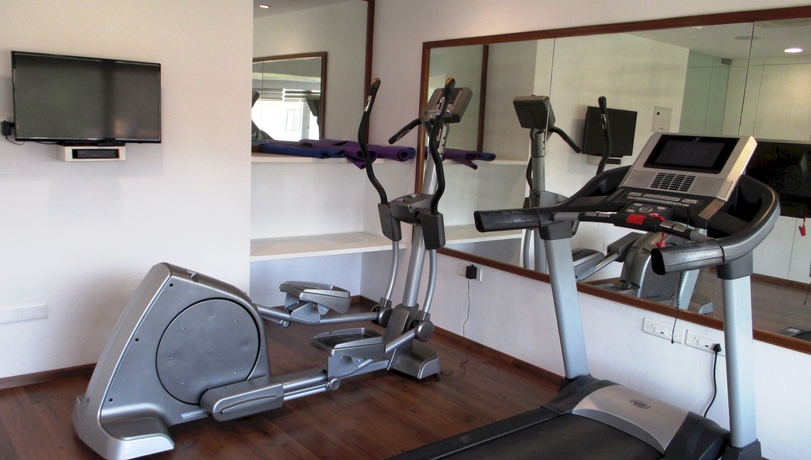 Imagen de los interiores del Hotel The Fern Residency Miramar. Foto 9